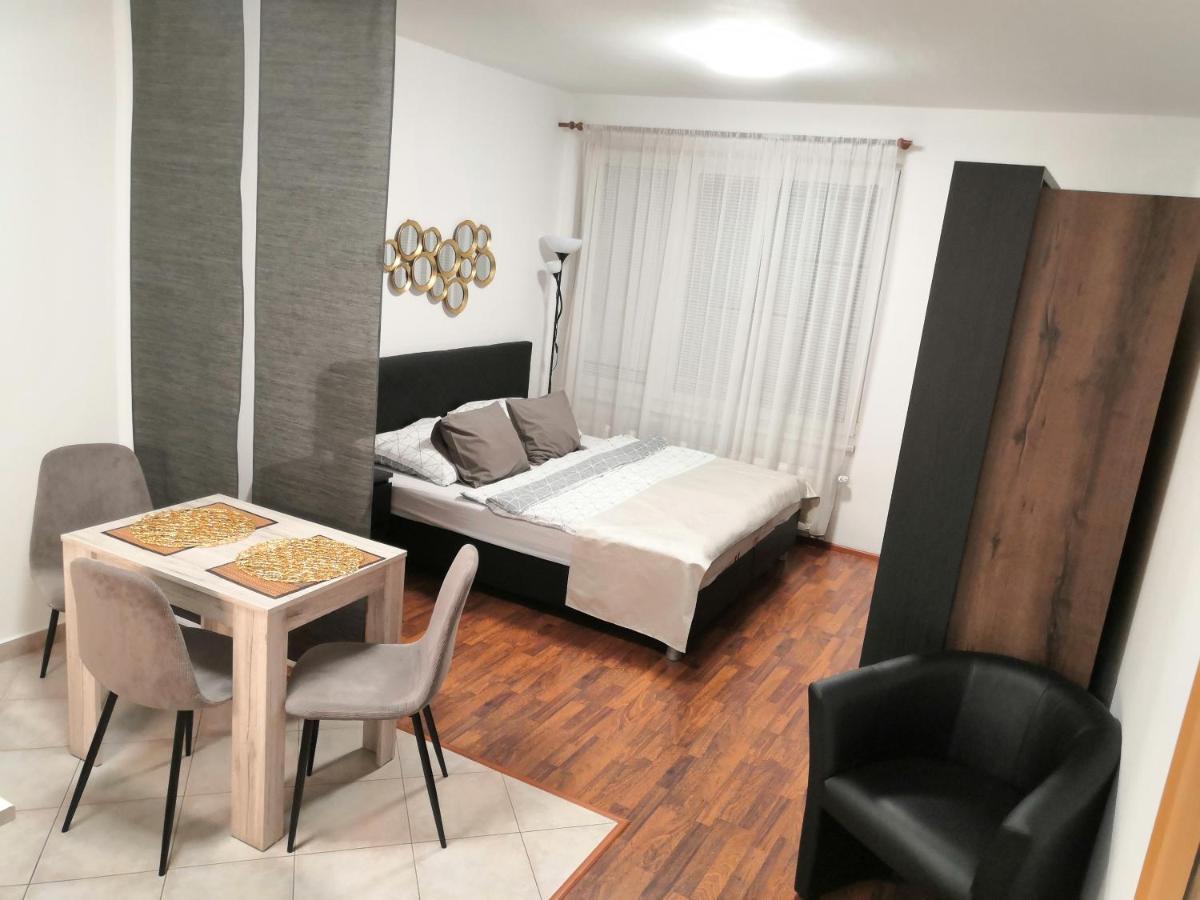 Appartamento Apartman Praha Esterno foto