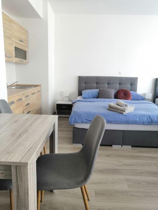 Appartamento Apartman Praha Esterno foto