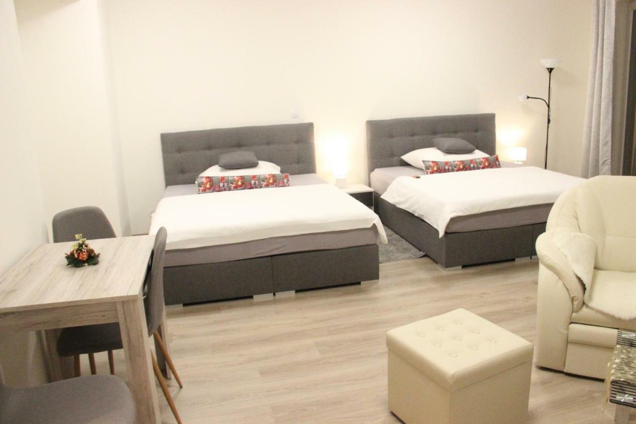 Appartamento Apartman Praha Esterno foto